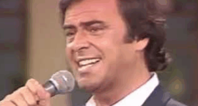 Paolo Salvatore y el tema «Tú me diste amor, tú me diste fe»